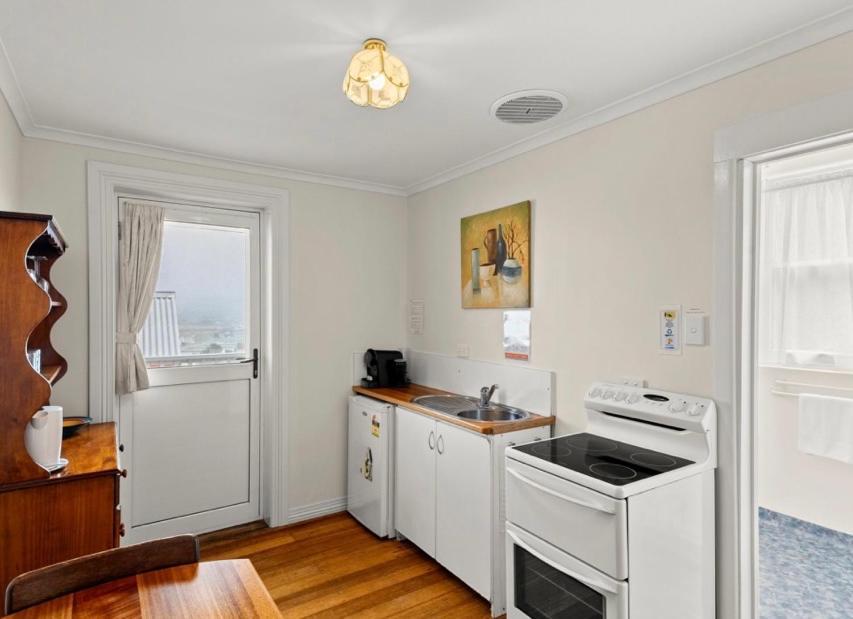 Stamps Of Stanley Apartment Exterior photo